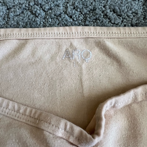 ARQ size L, high rise, SOFT PEACH color - Picture 2 of 2